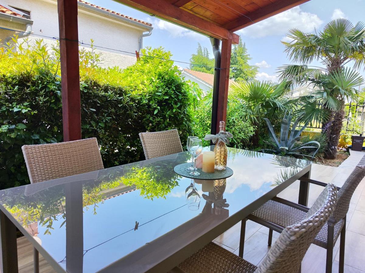 Apartment Orhidelia