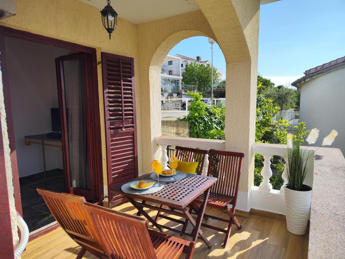 Apartment Orhidelia