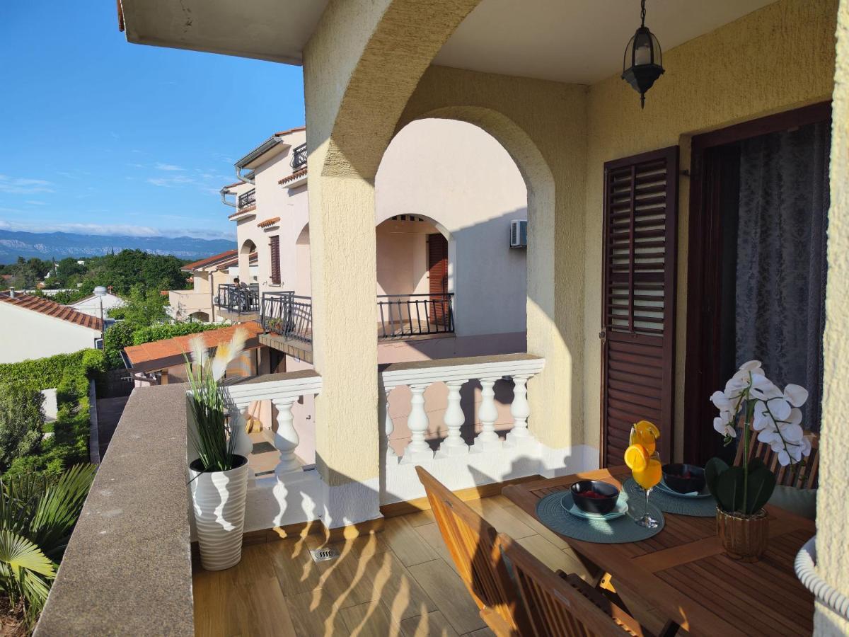 Orhidelia Apartment