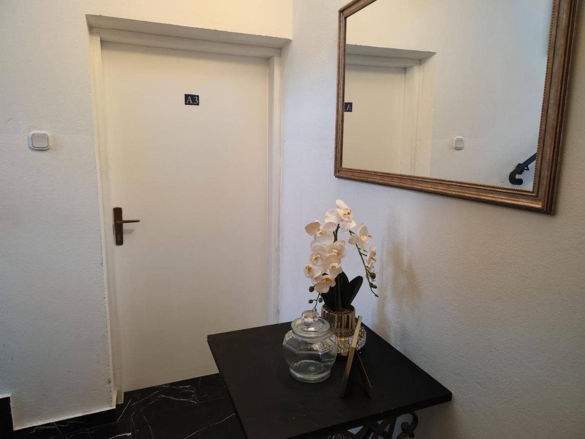 Apartment Orhidelia