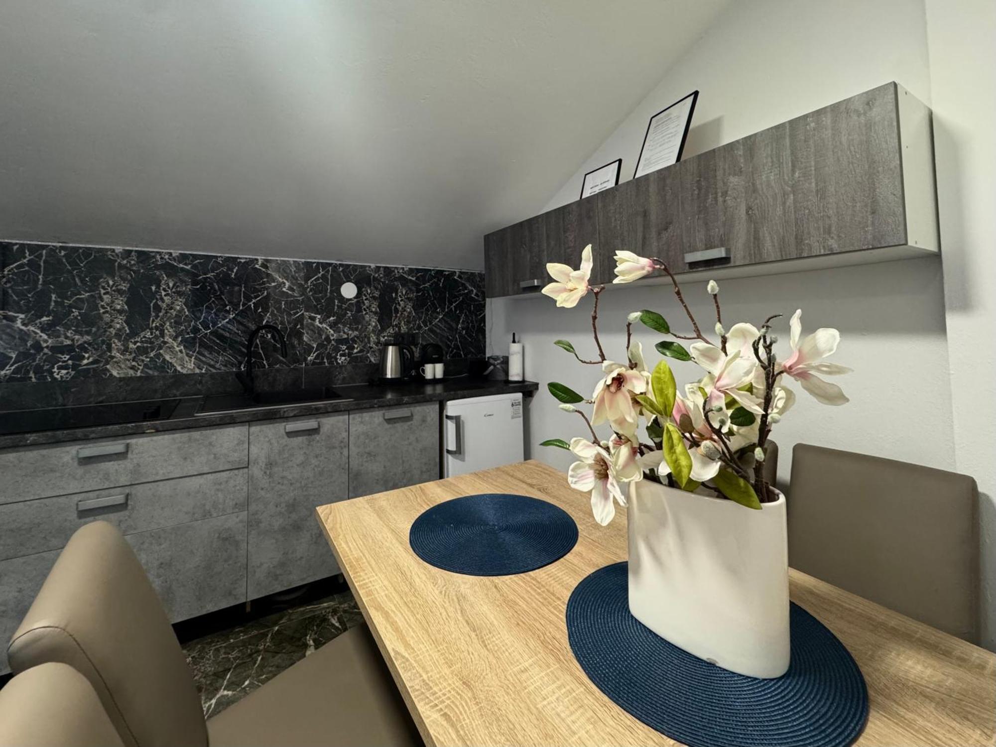 Apartment Orhidelia Njivice